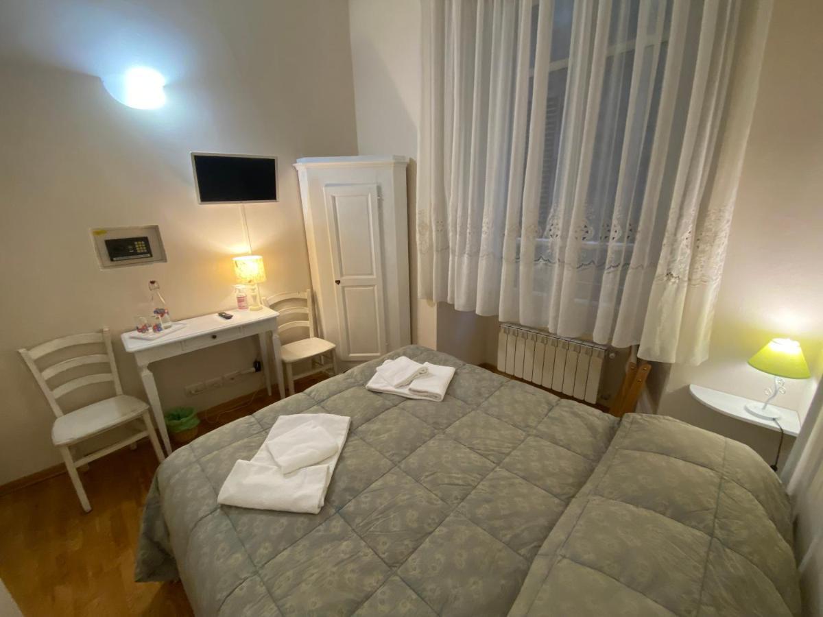 Bed and Breakfast Relais Del Duomo Florencia Exterior foto
